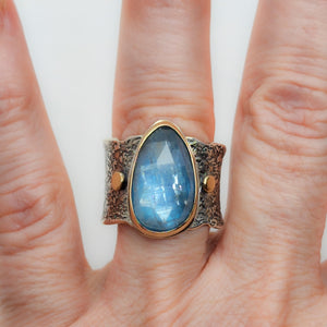 Aquamarine blue kyanite Ring